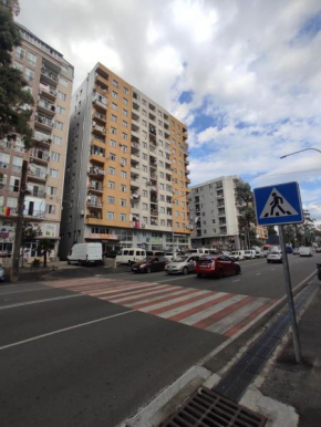 Apartment for rent daily ქირავდება ბინა დღიურად